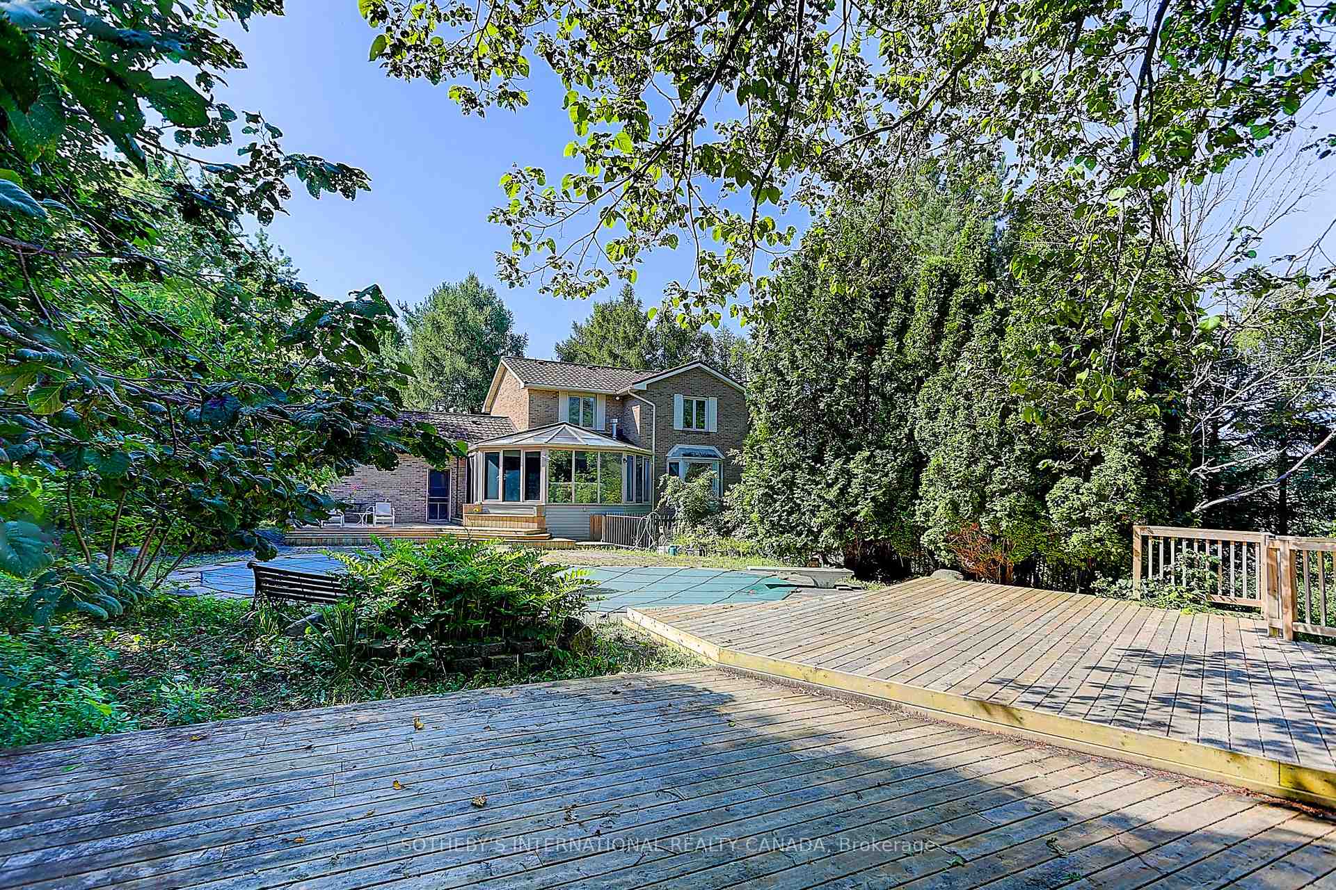 Photo 38 of 30 Hunters Glen Road, Aurora, Aurora Estates — HOMEH
