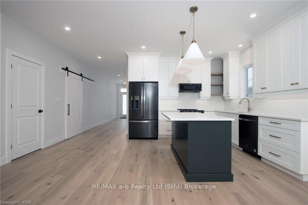 Photo 4 of 11 Nelson Street, West Perth, Mitchell — HOMEH