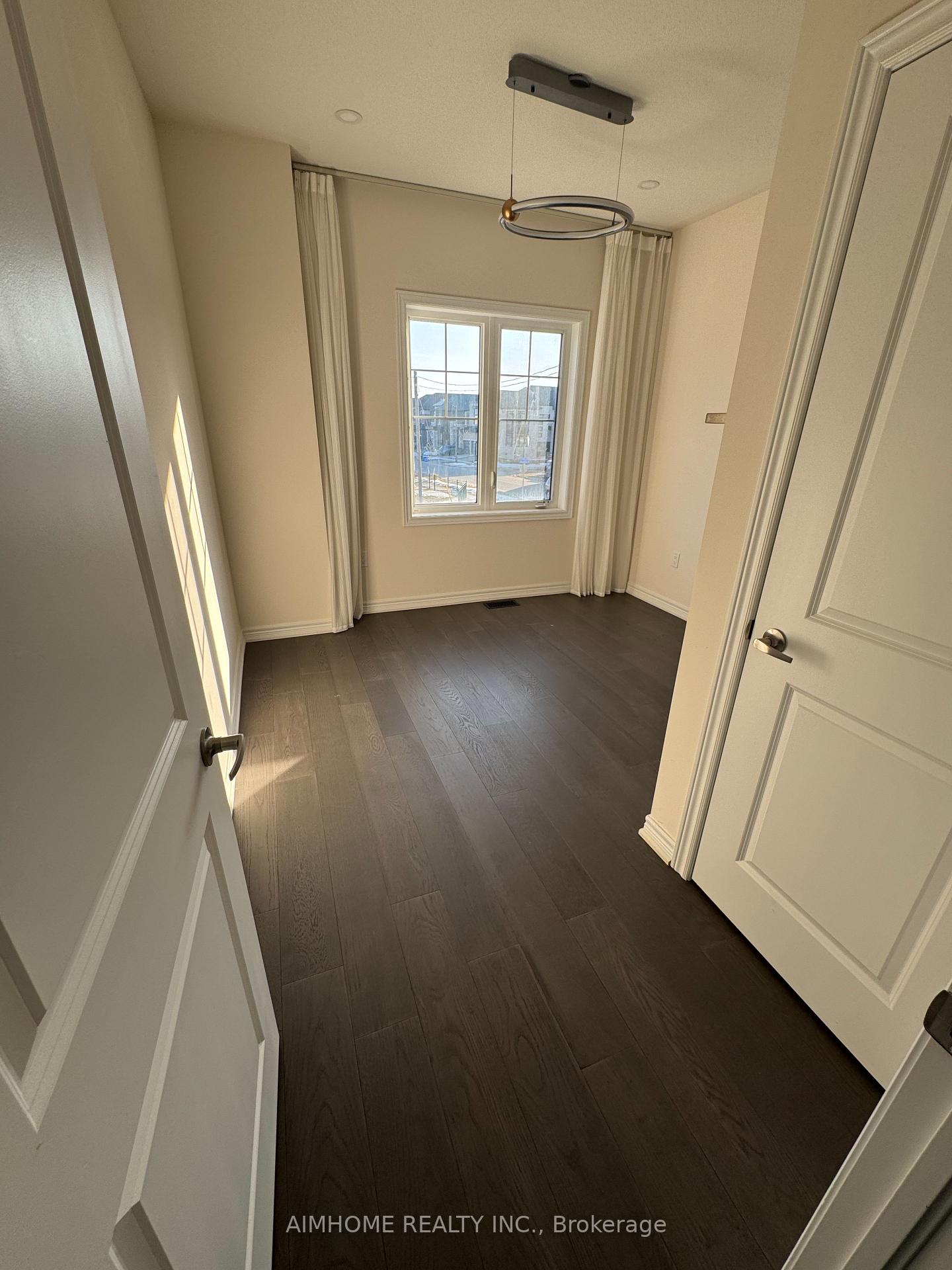 Photo 6 of 185 Coronation Road, Whitby, Rural Whitby — HOMEH