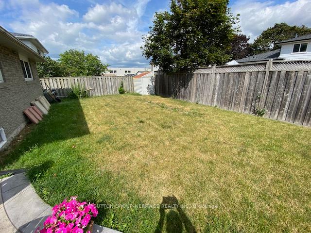 Photo 20 of 78 Pittmann Crescent, Ajax, South West — HOMEH