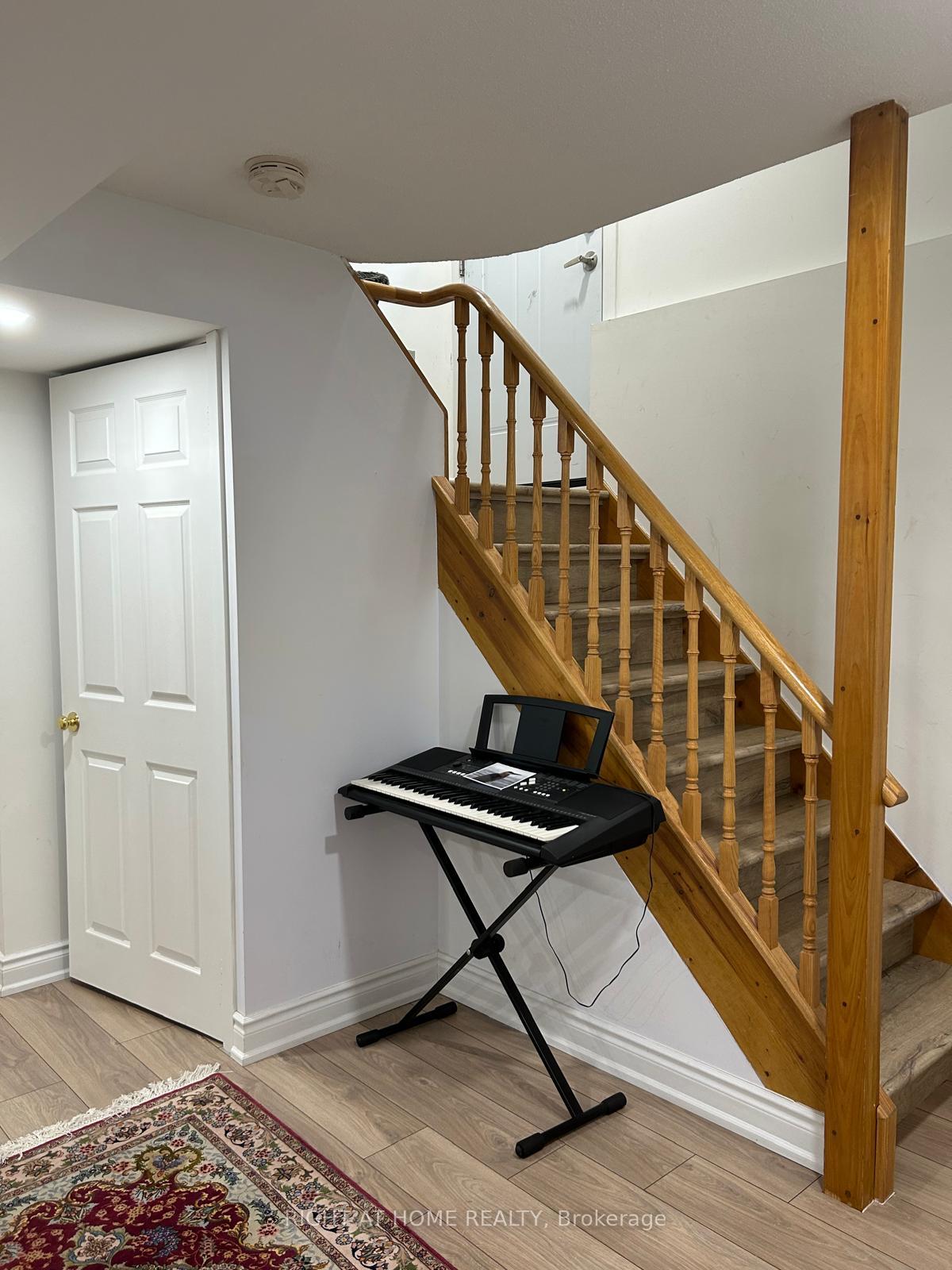 Photo 4 of Unit Basement, 54 Springfield Way, Vaughan, Crestwood-Springfarm-Yorkhill — HOMEH