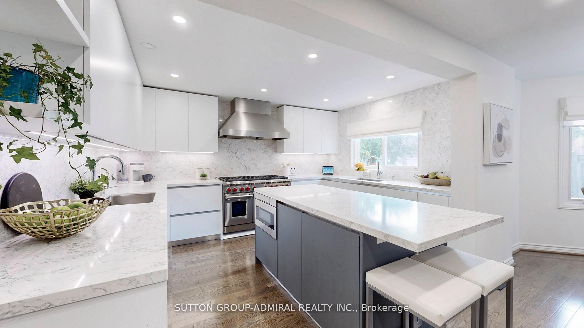 Photo 1 of 122 Edmund Seager Drive, Vaughan, Uplands — HOMEH