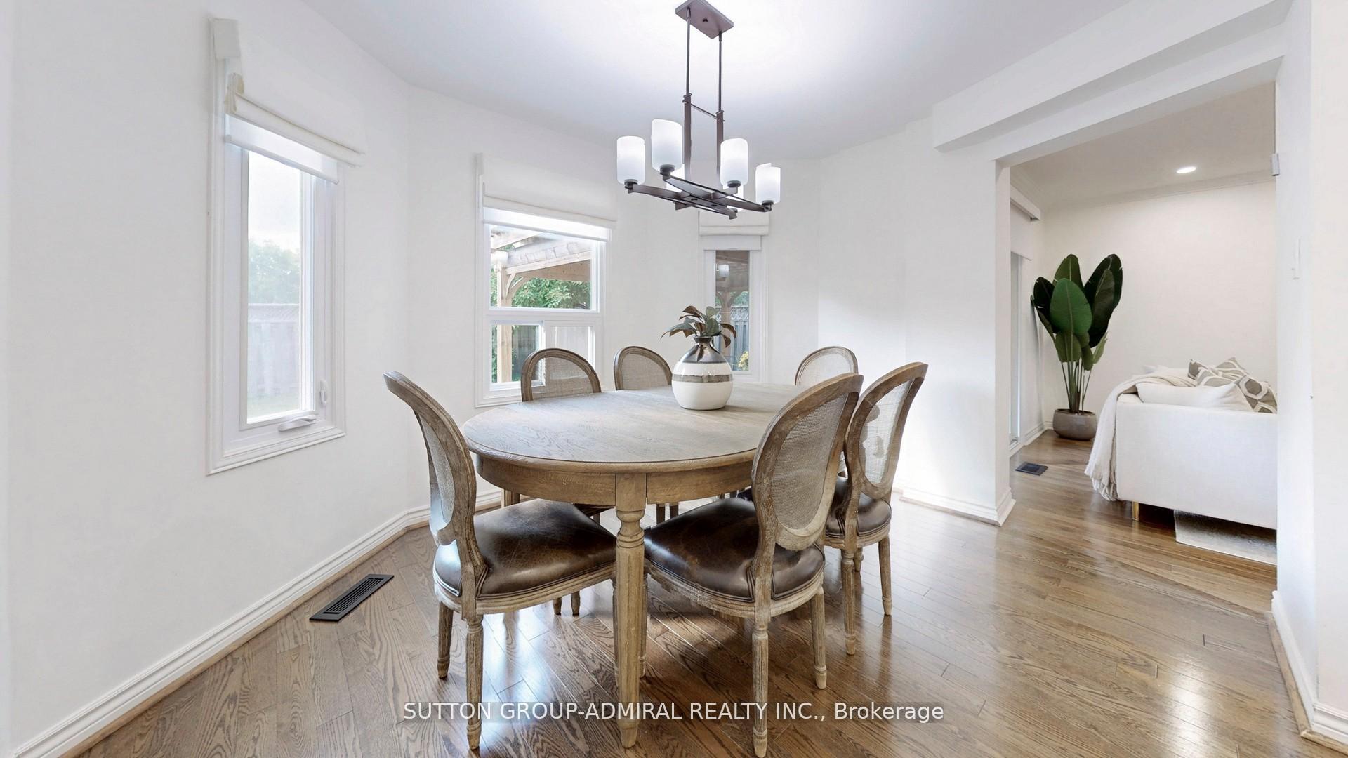 Photo 17 of 122 Edmund Seager Drive, Vaughan, Uplands — HOMEH