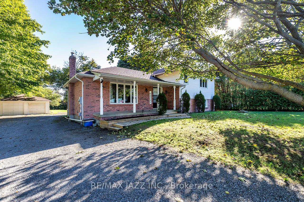 Photo 3 of 585 Myrtle Road W, Whitby, Rural Whitby — HOMEH
