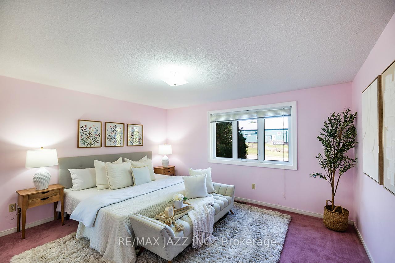 Photo 12 of 585 Myrtle Road W, Whitby, Rural Whitby — HOMEH