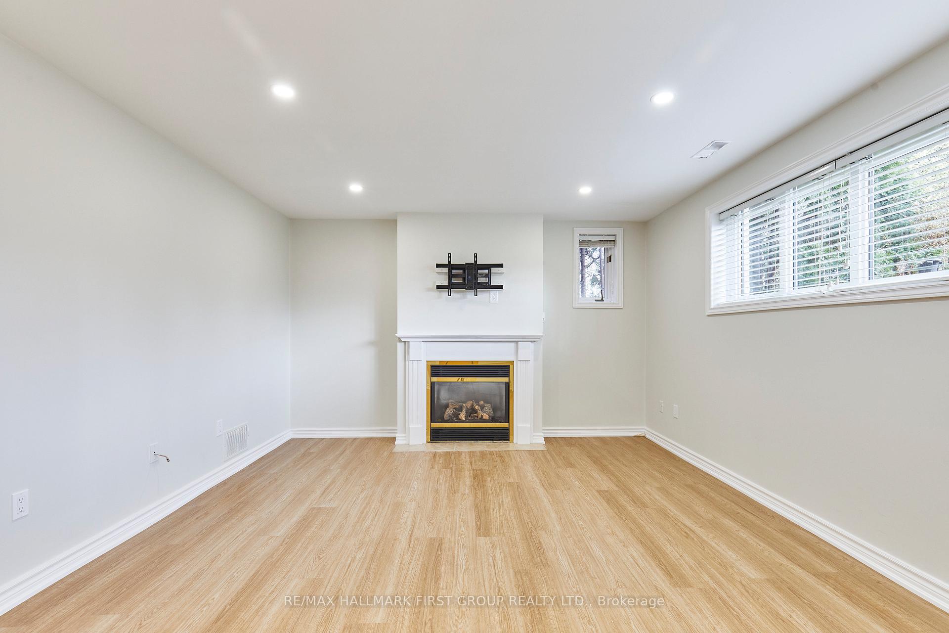 Photo 5 of Unit Lower Level, 262 Meadow Road, Whitby, Blue Grass Meadows — HOMEH