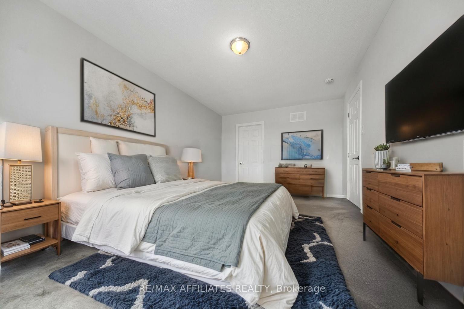 Photo 9 of 388 Aphelion Crescent, Ottawa, Barrhaven - Half Moon Bay — HOMEH