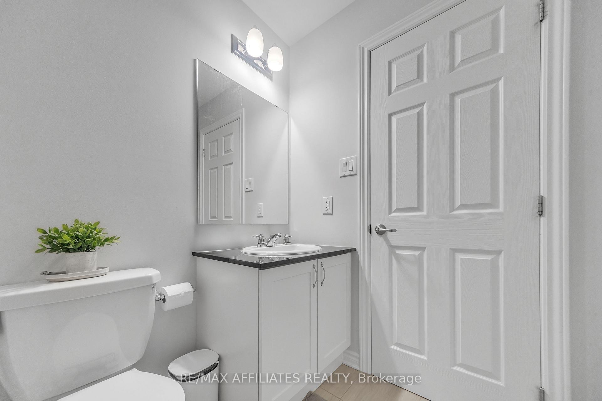 Photo 16 of 388 Aphelion Crescent, Ottawa, Barrhaven - Half Moon Bay — HOMEH