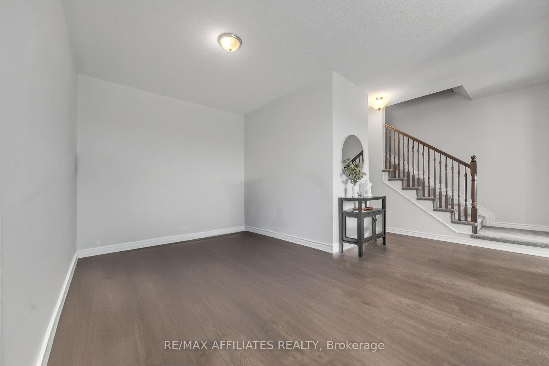 Photo 23 of 388 Aphelion Crescent, Ottawa, Barrhaven - Half Moon Bay — HOMEH