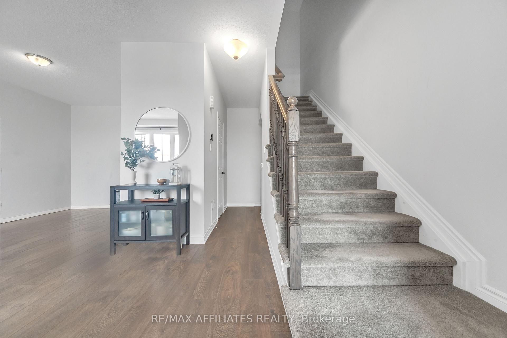 Photo 18 of 388 Aphelion Crescent, Ottawa, Barrhaven - Half Moon Bay — HOMEH