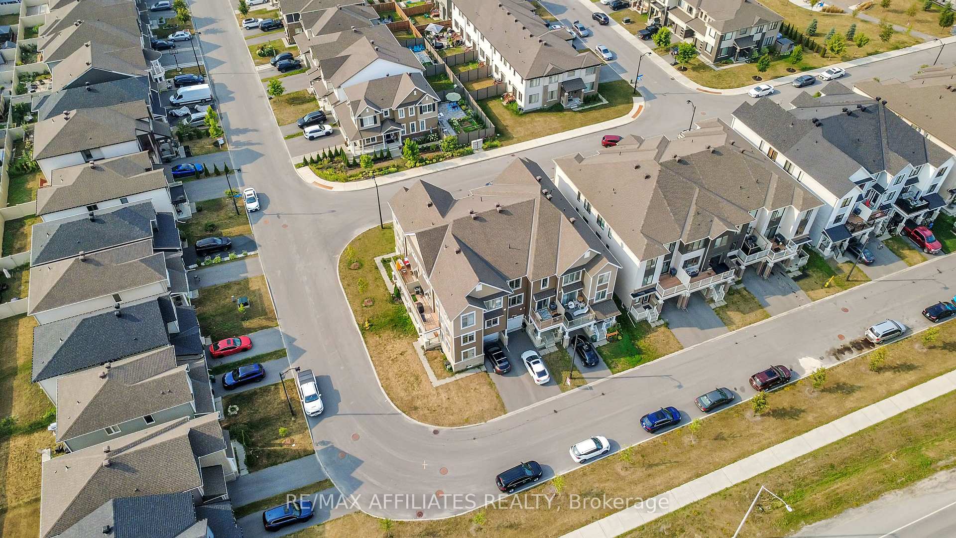 Photo 36 of 388 Aphelion Crescent, Ottawa, Barrhaven - Half Moon Bay — HOMEH