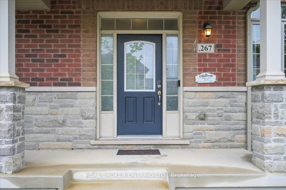 Photo 2 of 267 Barons Street, Vaughan, Kleinburg — HOMEH