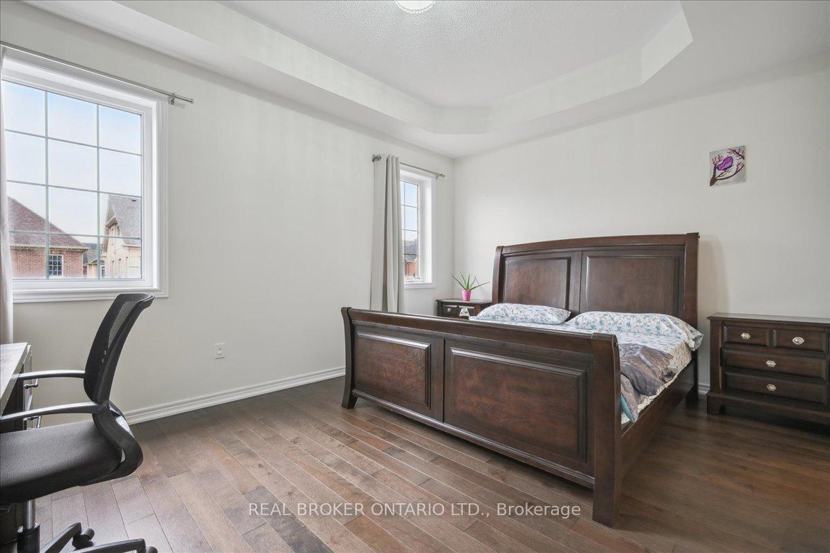 Photo 10 of 267 Barons Street, Vaughan, Kleinburg — HOMEH
