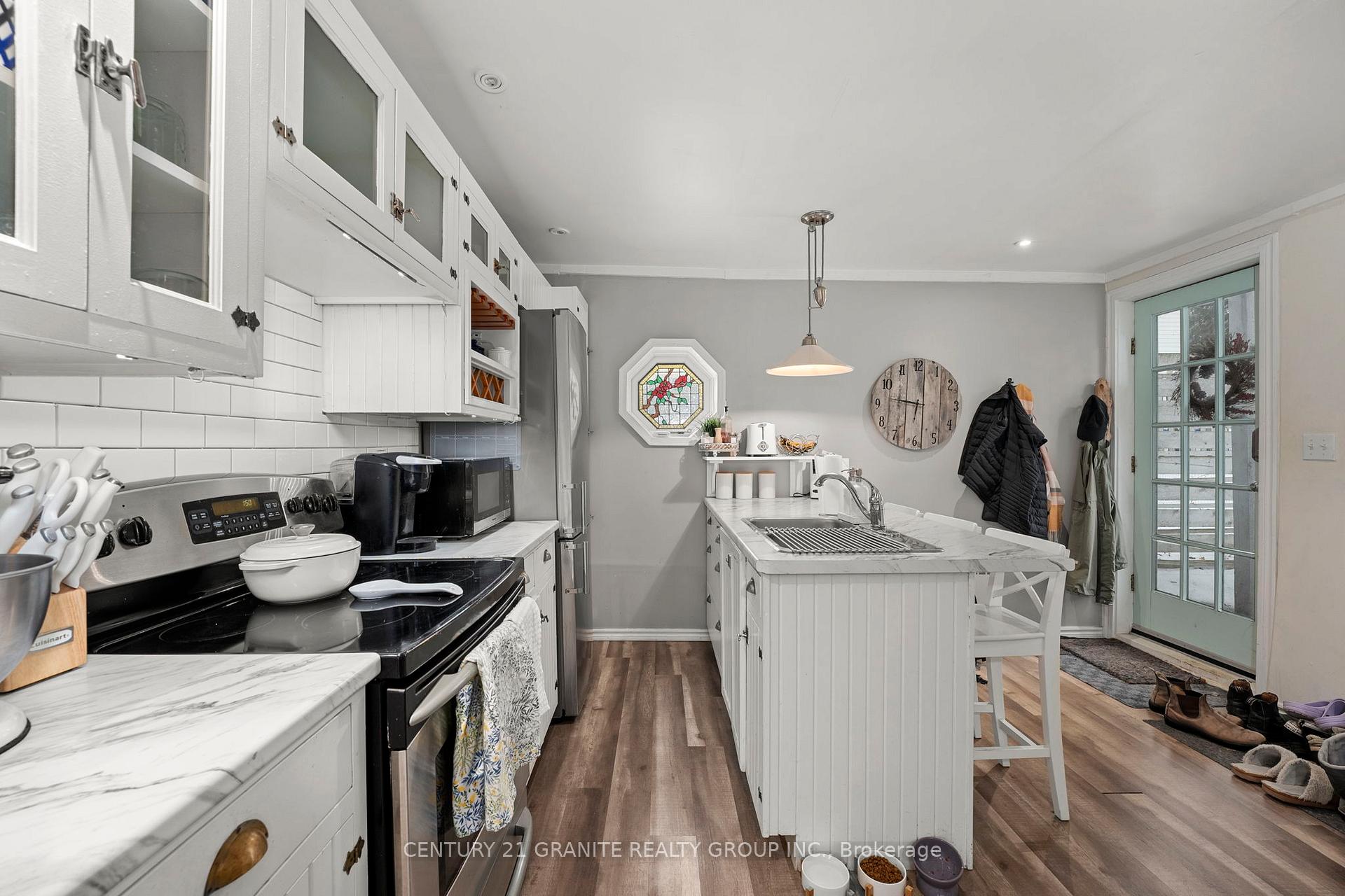 Photo 12 of 8 Sherbourne Street N, Bancroft, Bancroft Ward — HOMEH