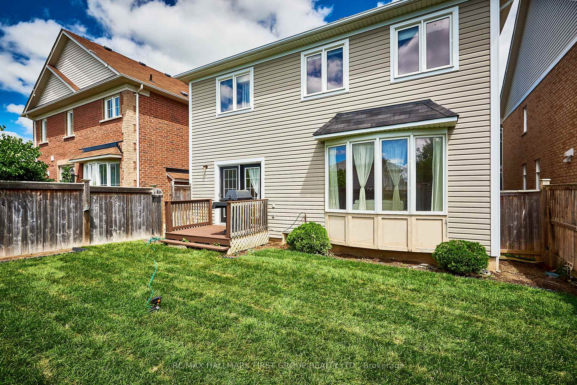 Photo 38 of 4 Bayern Drive, Whitby, Brooklin — HOMEH