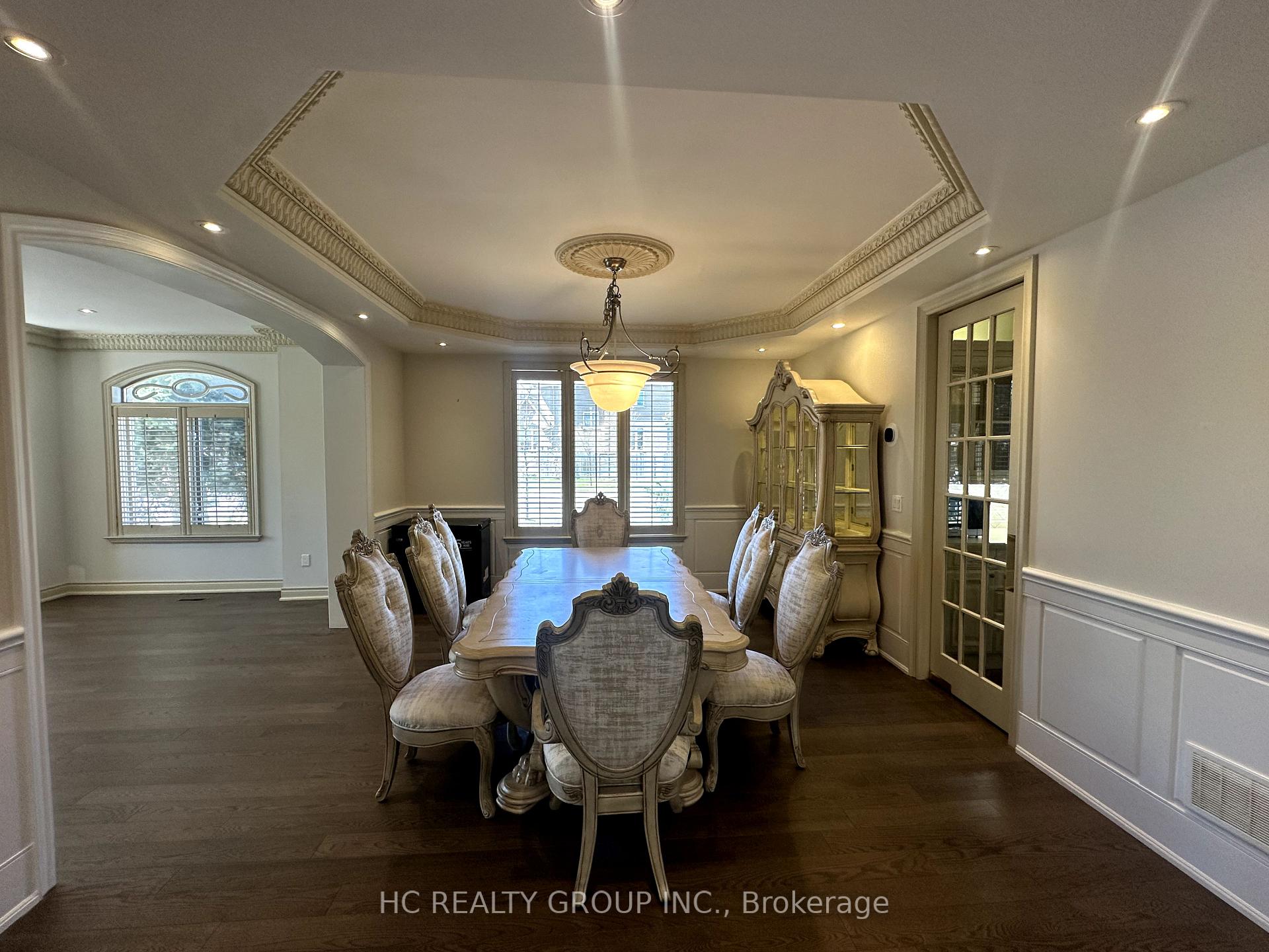 Photo 4 of 2 Sanibel Crescent, Vaughan, Uplands — HOMEH