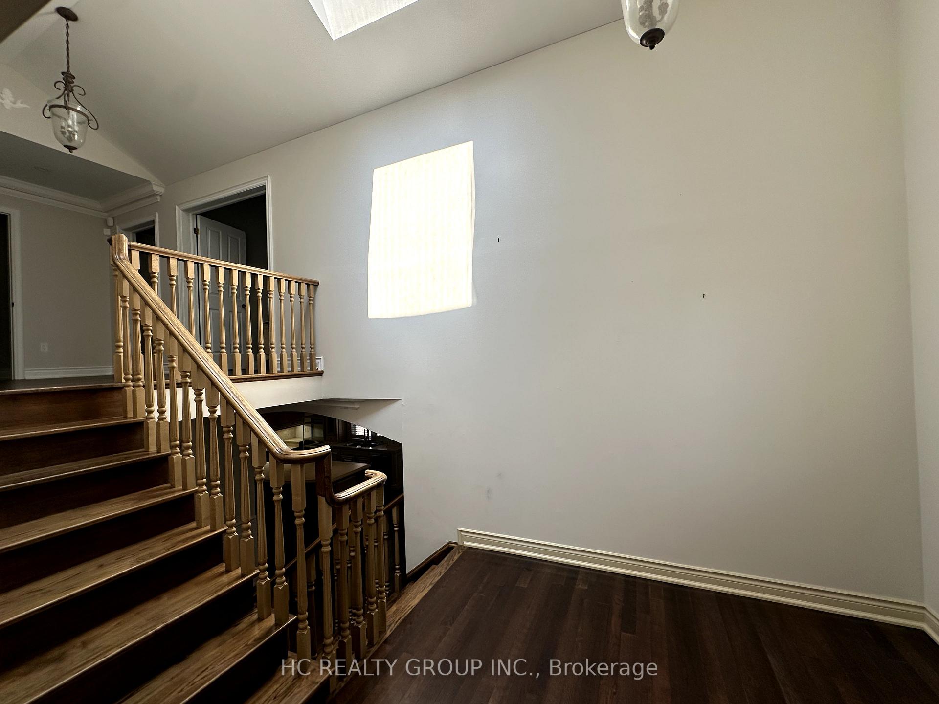 Photo 12 of 2 Sanibel Crescent, Vaughan, Uplands — HOMEH