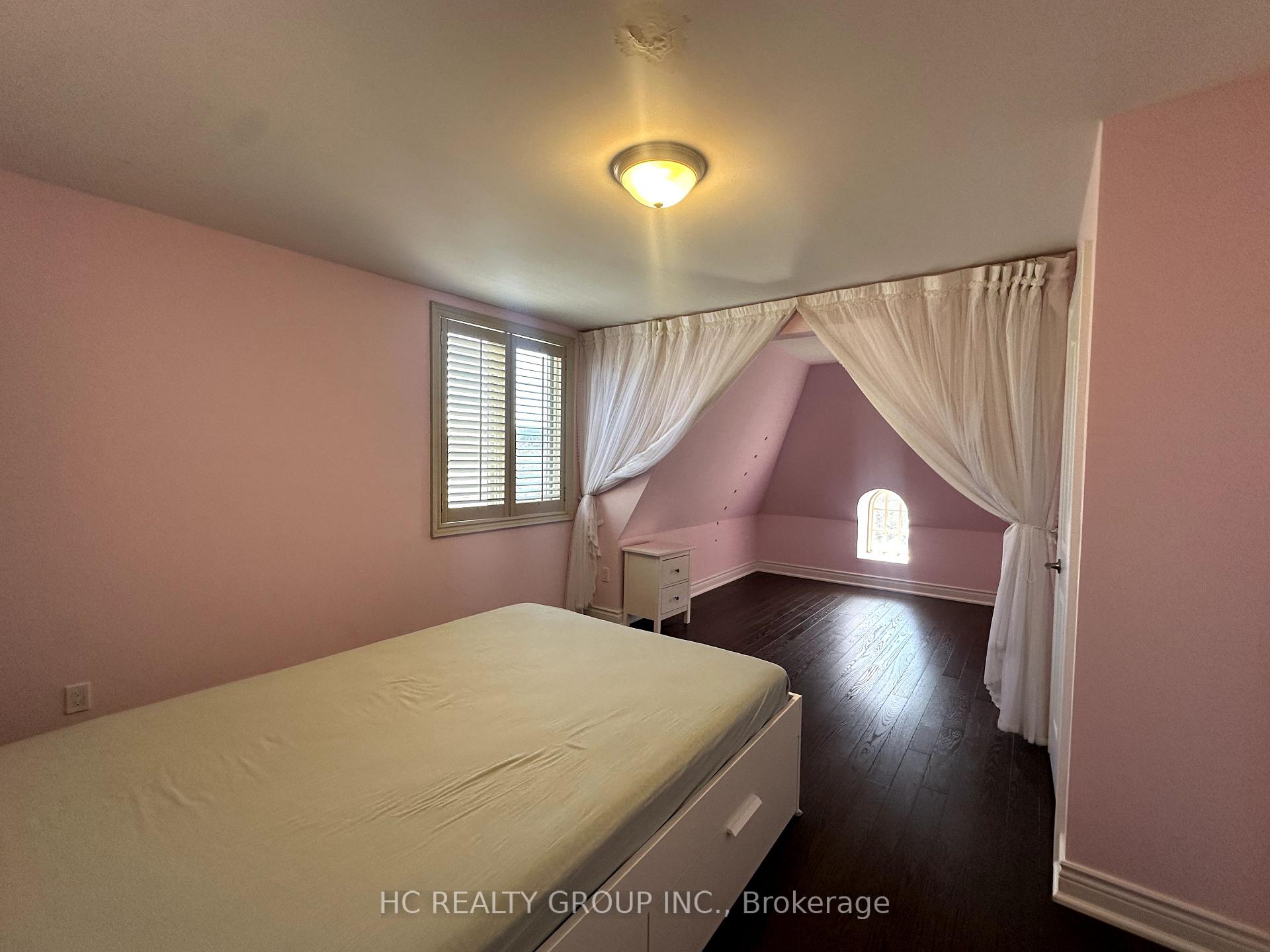 Photo 22 of 2 Sanibel Crescent, Vaughan, Uplands — HOMEH