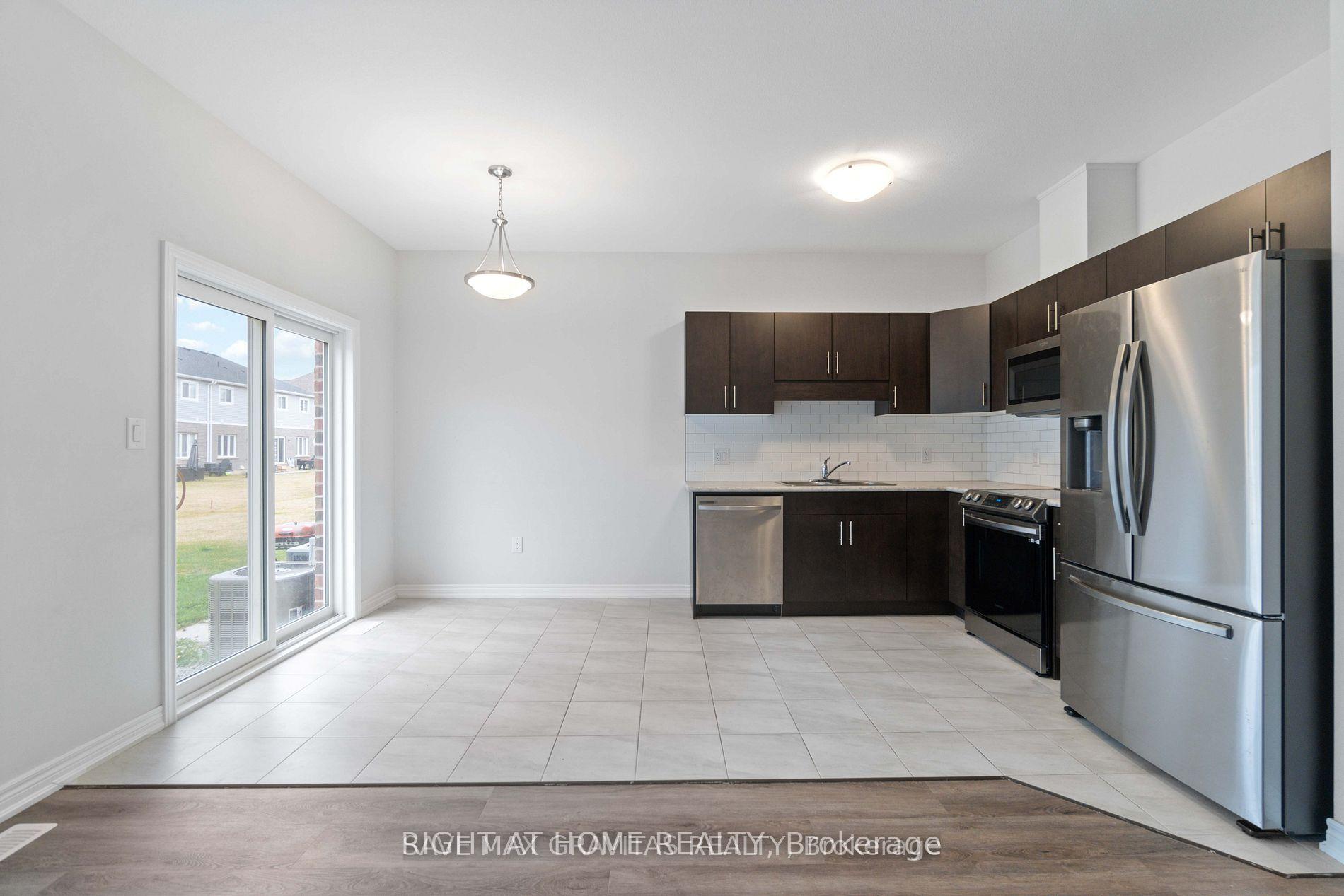 Photo 8 of 83 Sunflower Place, Welland, West Welland — HOMEH