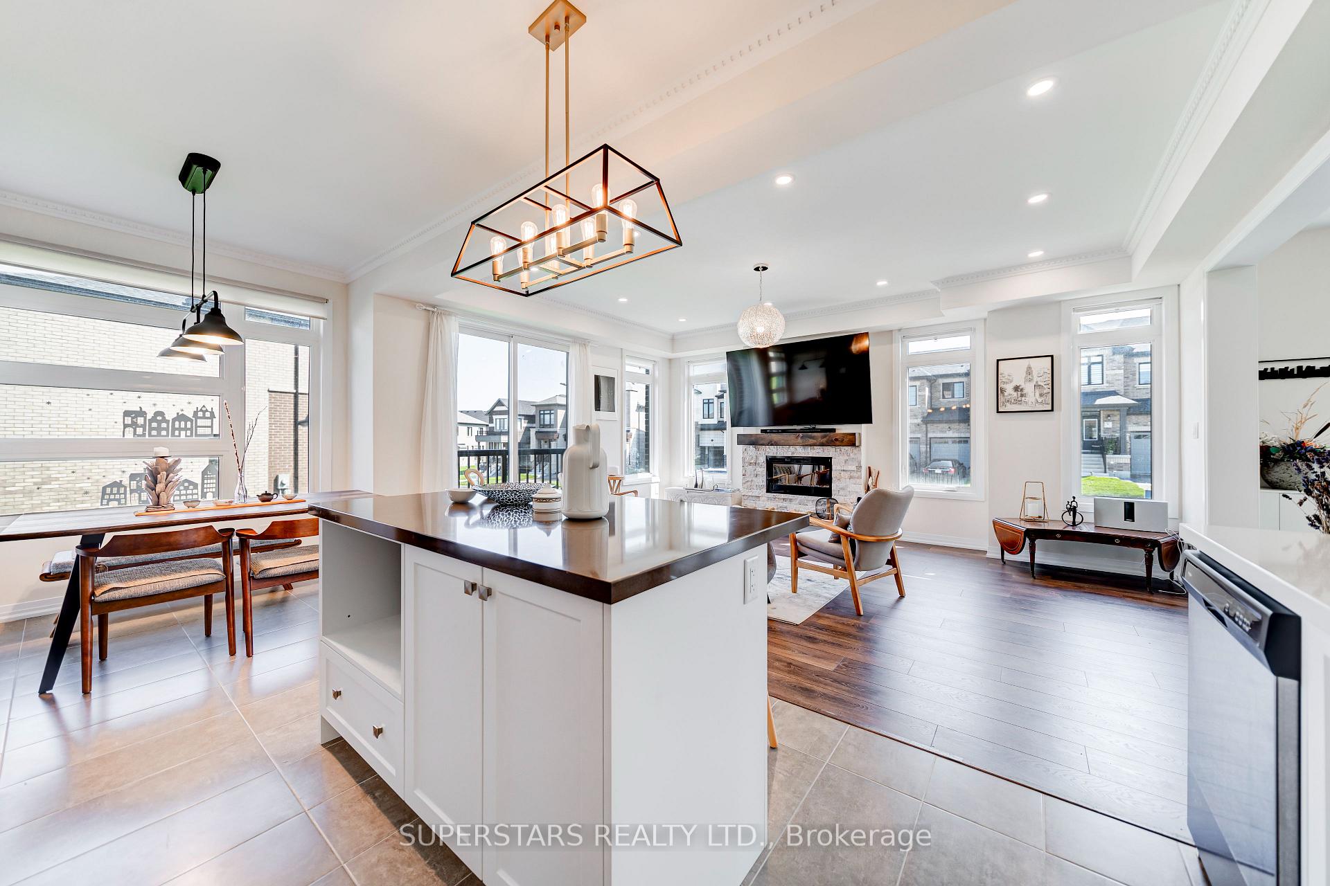 Photo 7 of 114 Armilia Place, Whitby, Rural Whitby — HOMEH