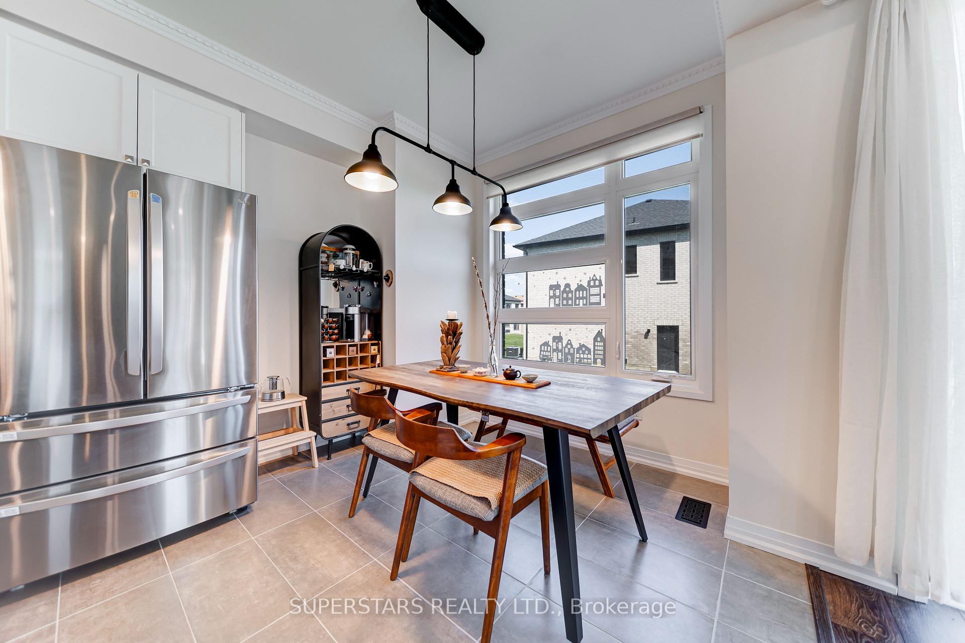 Photo 8 of 114 Armilia Place, Whitby, Rural Whitby — HOMEH