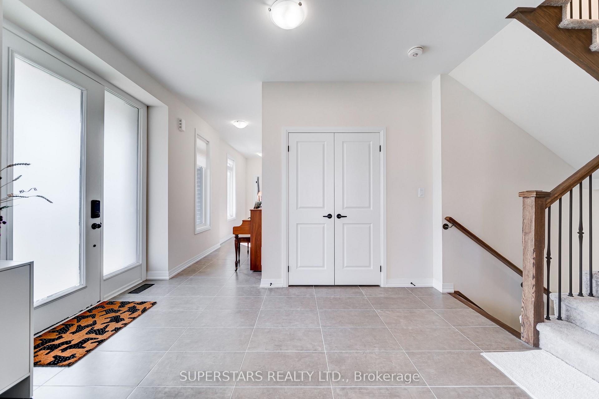 Photo 12 of 114 Armilia Place, Whitby, Rural Whitby — HOMEH