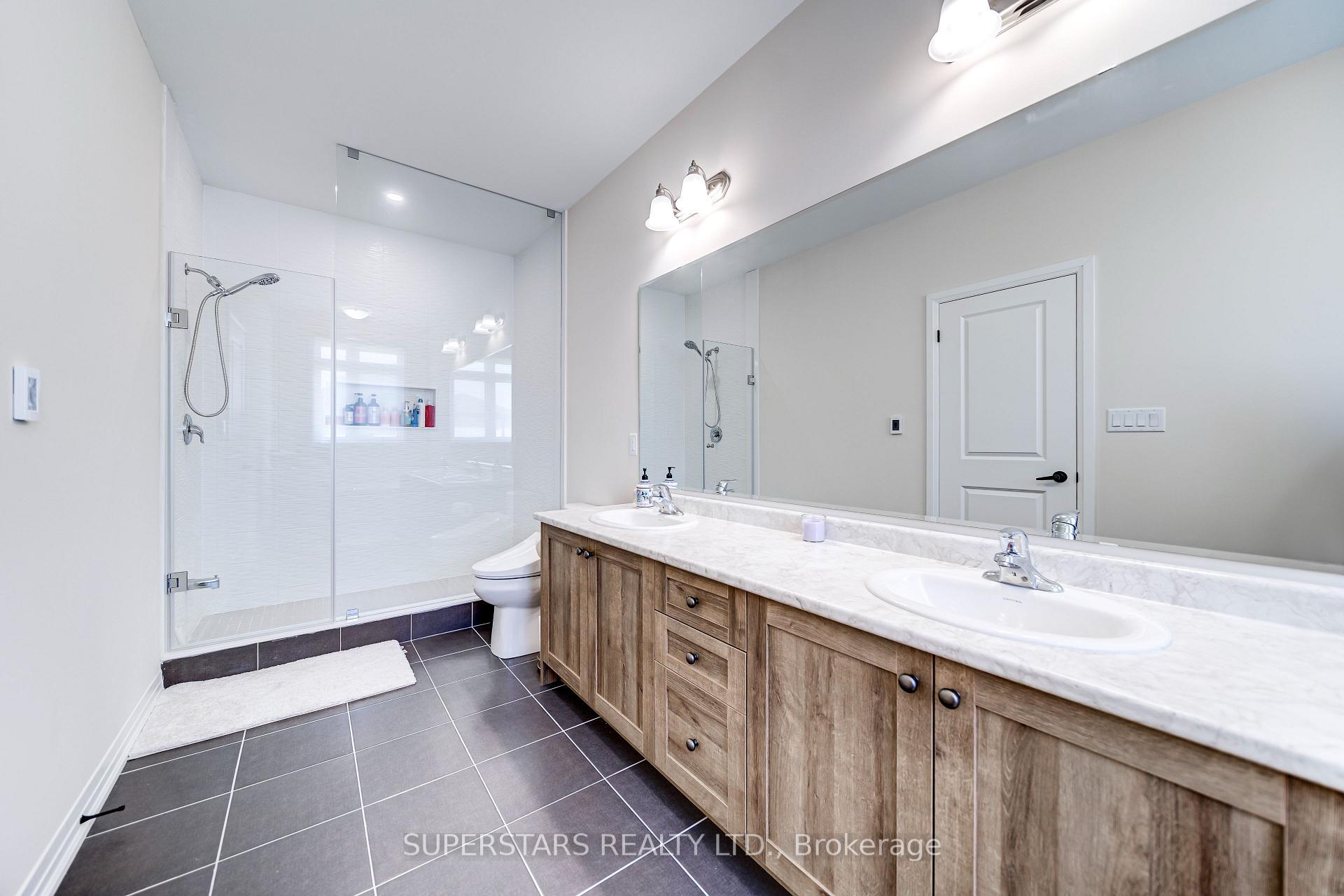 Photo 20 of 114 Armilia Place, Whitby, Rural Whitby — HOMEH