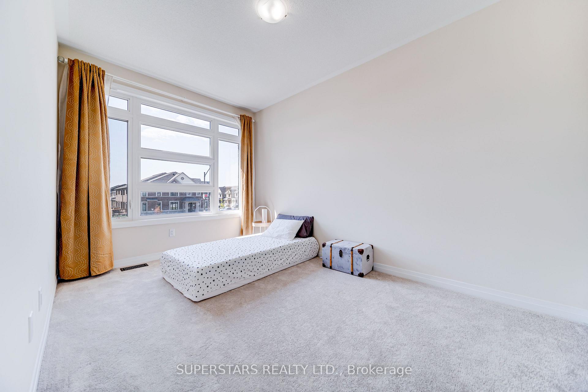 Photo 22 of 114 Armilia Place, Whitby, Rural Whitby — HOMEH
