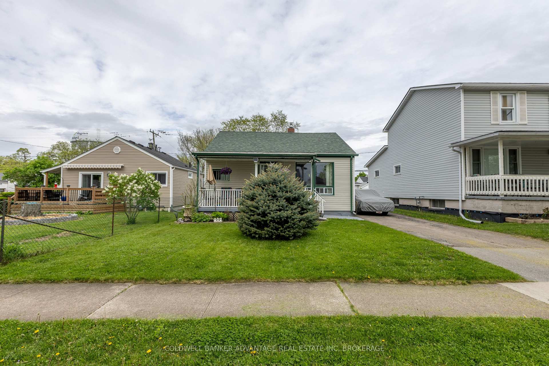 Photo 2 of 110 Roosevelt Avenue, Welland, Lincoln/Crowland — HOMEH