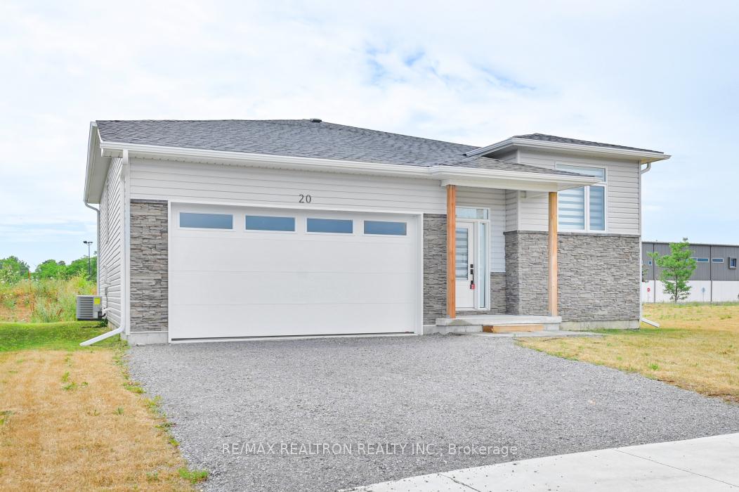 Photo 1 of 20 Summit Crescent, Belleville, Belleville Ward — HOMEH