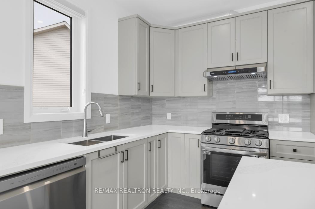 Photo 13 of 20 Summit Crescent, Belleville, Belleville Ward — HOMEH