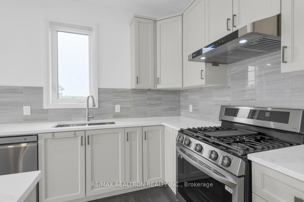 Photo 14 of 20 Summit Crescent, Belleville, Belleville Ward — HOMEH