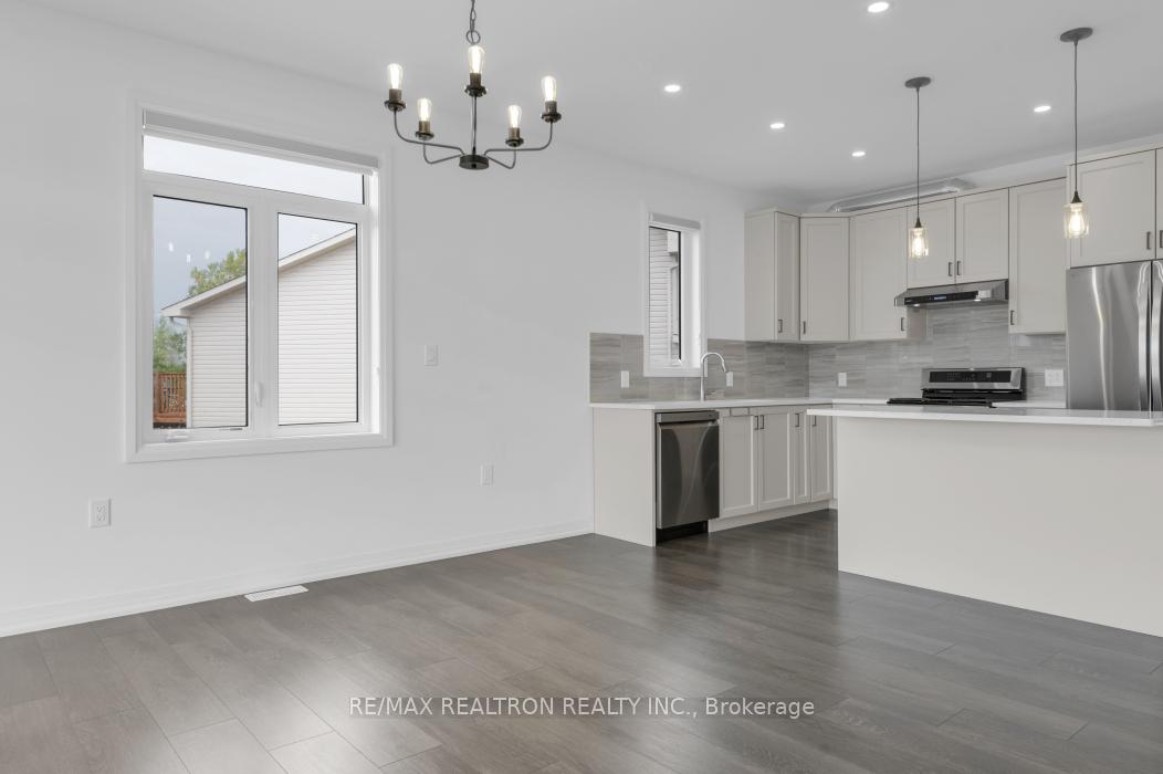 Photo 17 of 20 Summit Crescent, Belleville, Belleville Ward — HOMEH