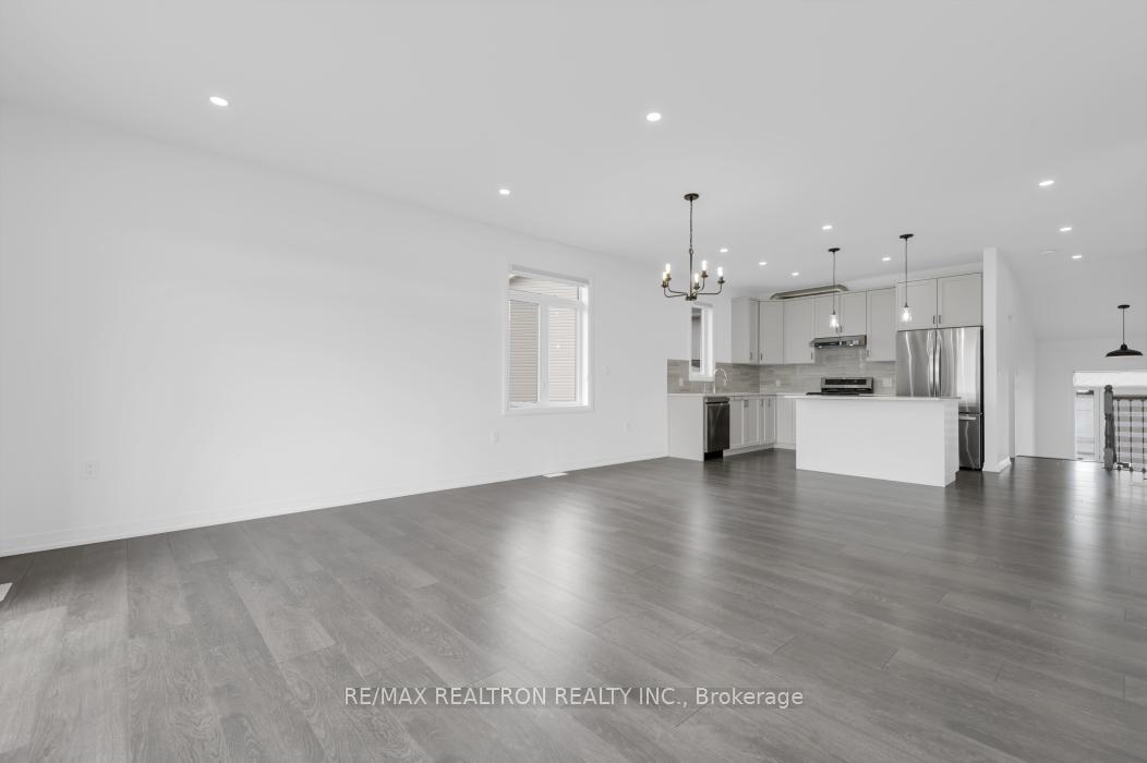 Photo 23 of 20 Summit Crescent, Belleville, Belleville Ward — HOMEH