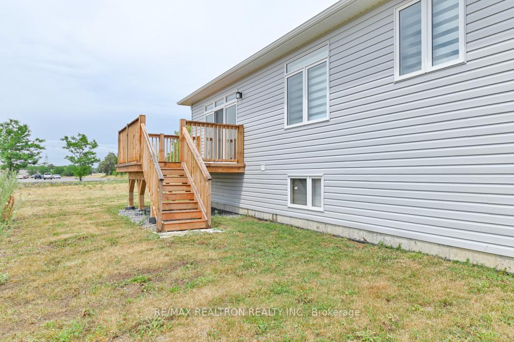 Photo 34 of 20 Summit Crescent, Belleville, Belleville Ward — HOMEH
