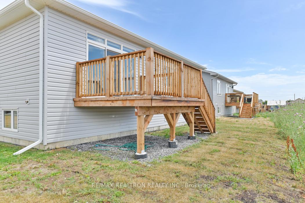 Photo 35 of 20 Summit Crescent, Belleville, Belleville Ward — HOMEH