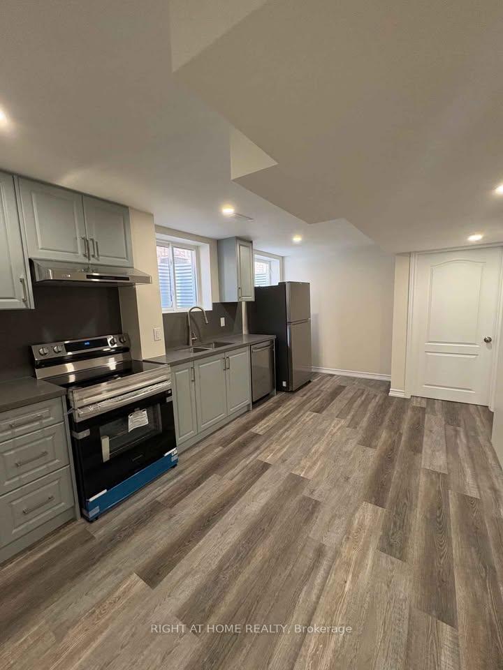 Photo 4 of Unit Lower, 126 Medland Avenue, Whitby, Williamsburg — HOMEH
