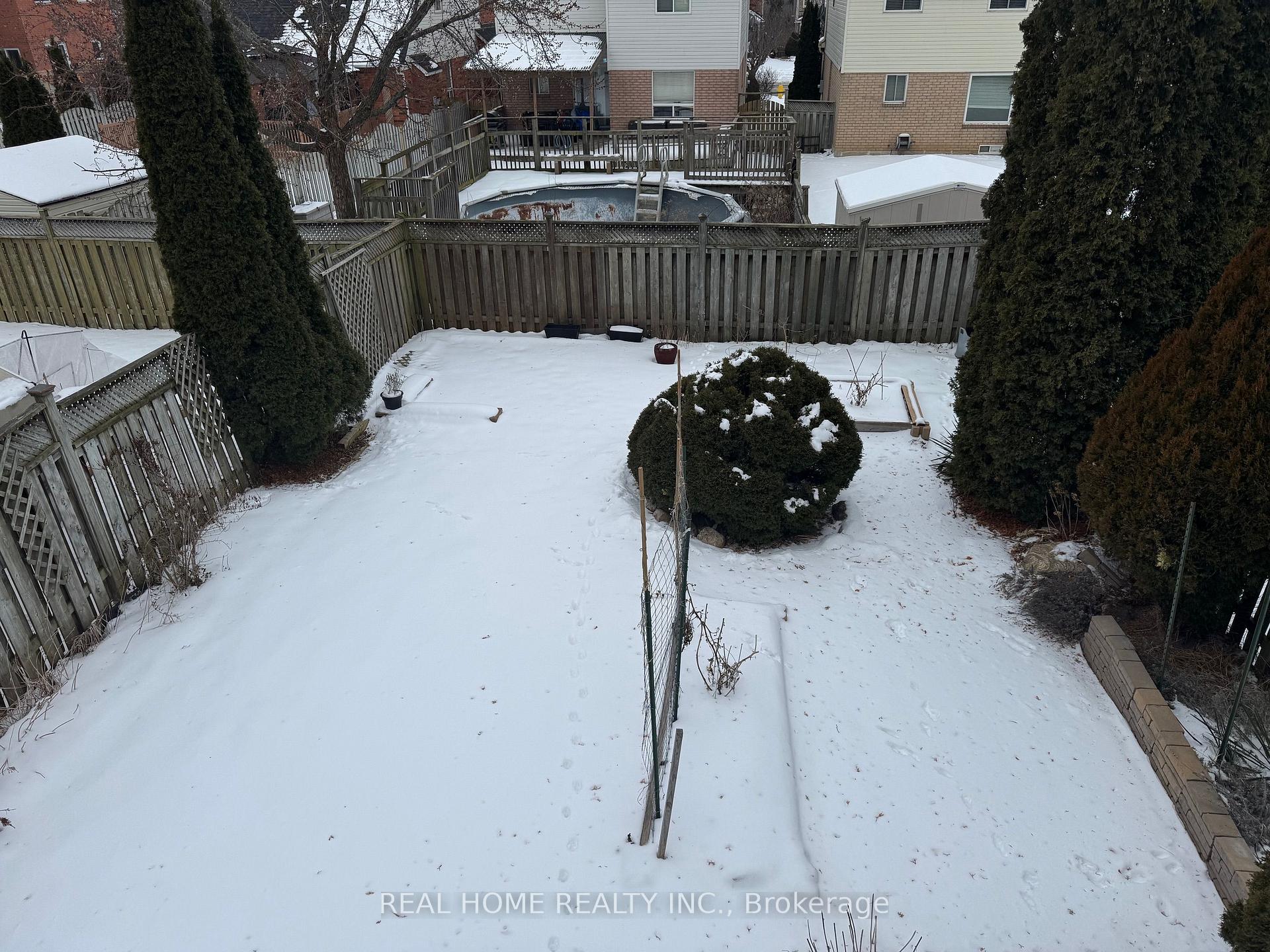 Photo 18 of 69 Jays Drive, Whitby, Williamsburg — HOMEH