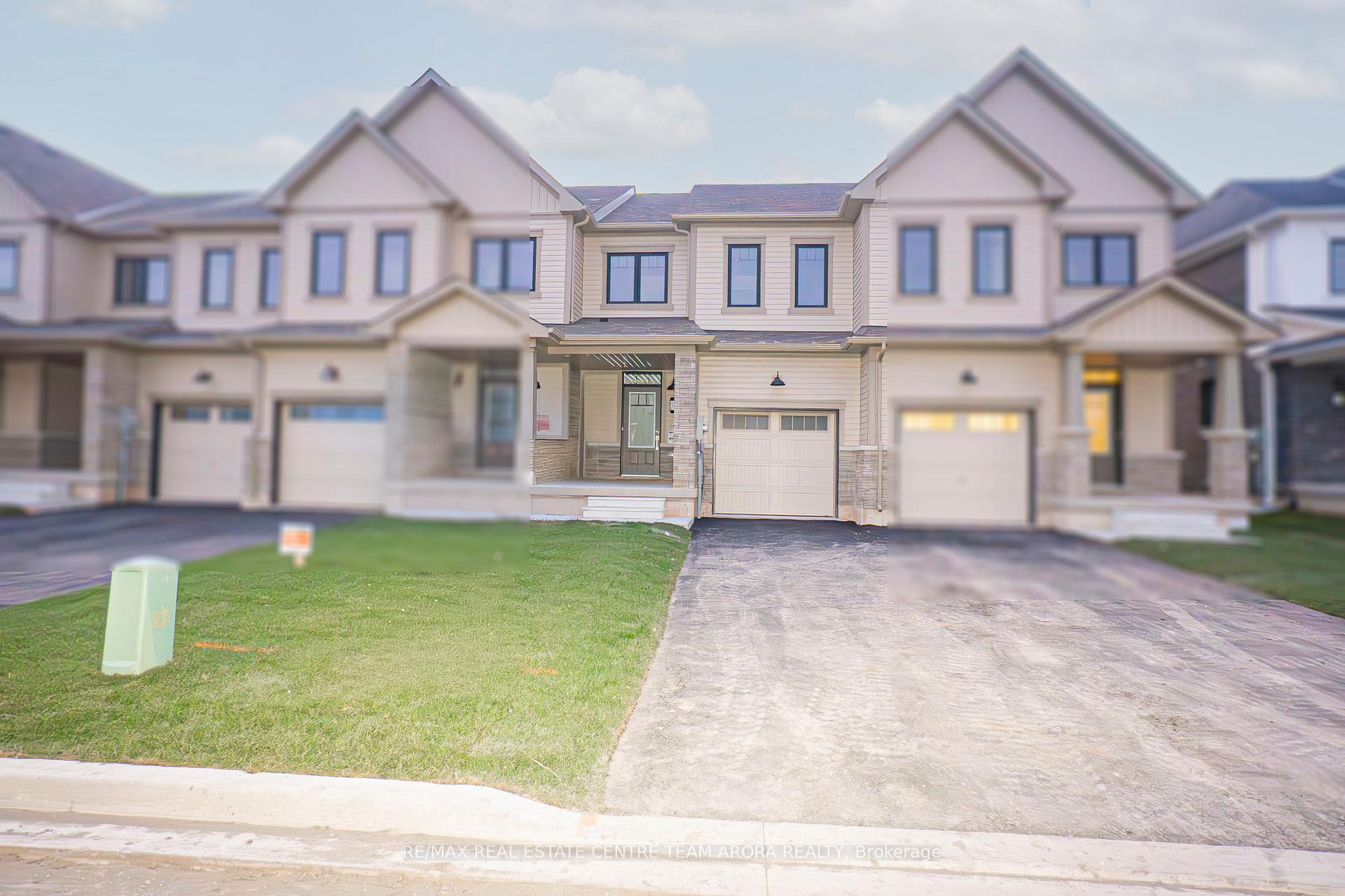 Photo 2 of 315 Port Crescent, Welland, Dain City — HOMEH