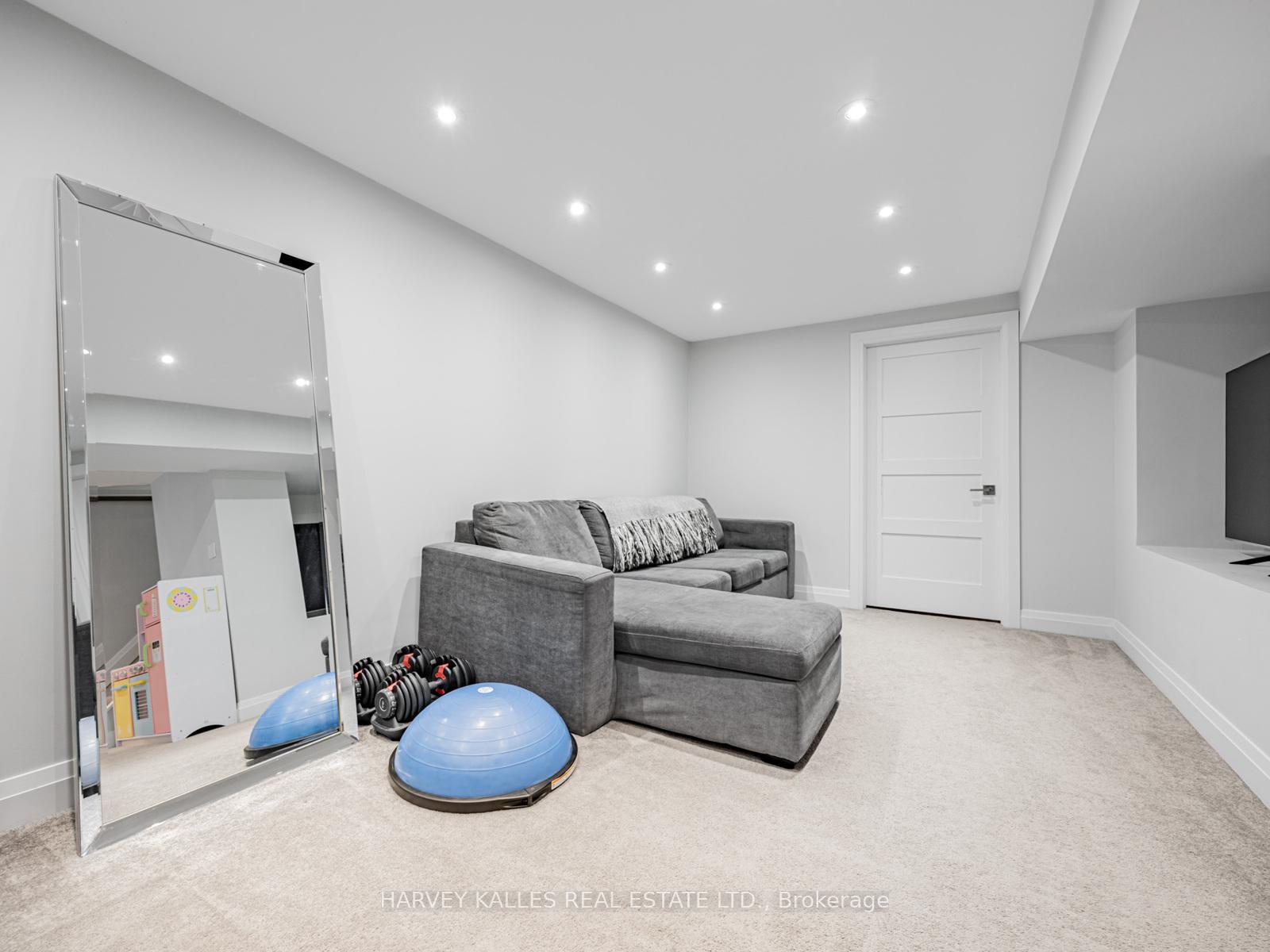Photo 23 of 106 Bay Hill Drive, Vaughan, Glen Shields — HOMEH