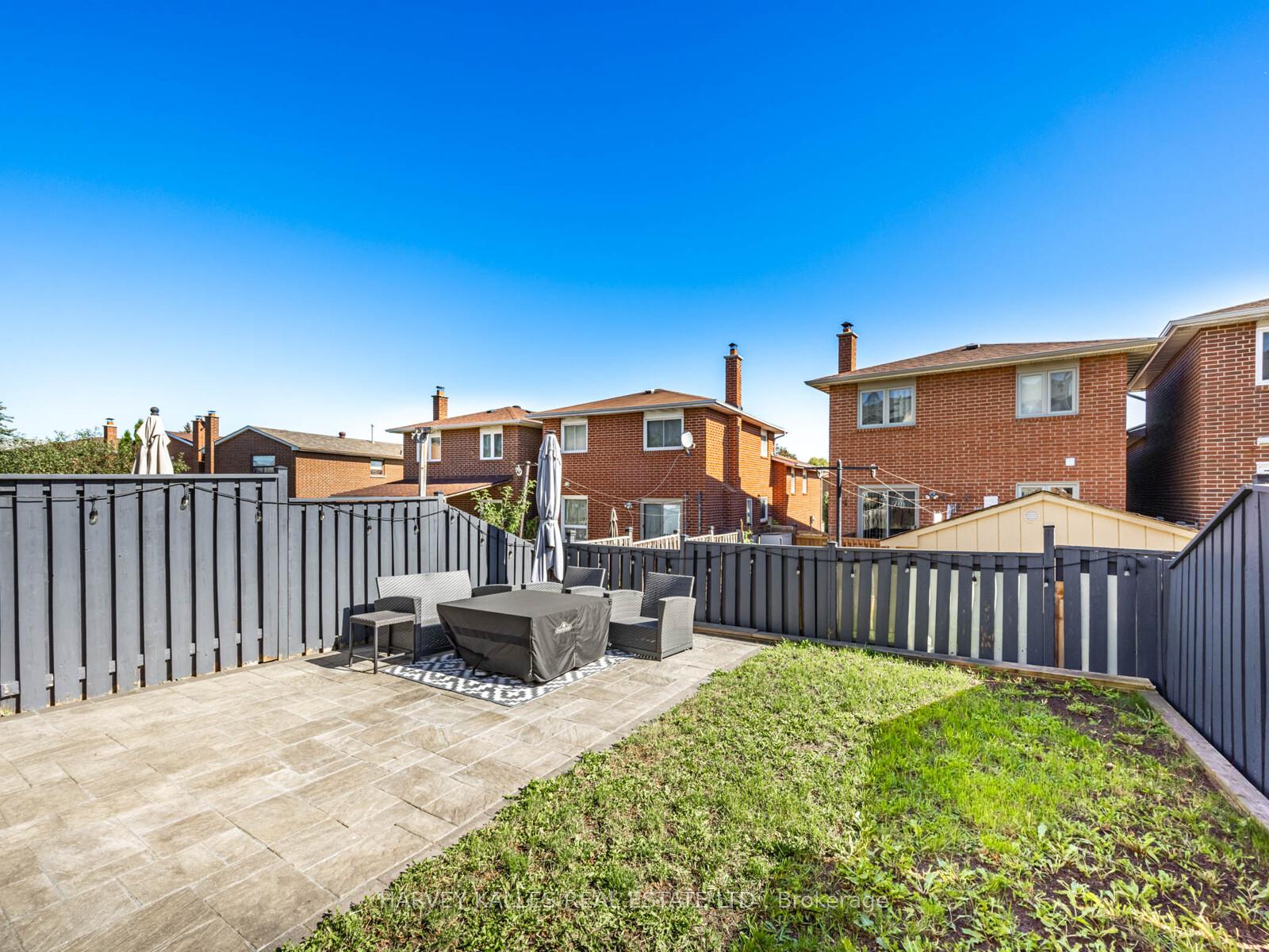 Photo 25 of 106 Bay Hill Drive, Vaughan, Glen Shields — HOMEH