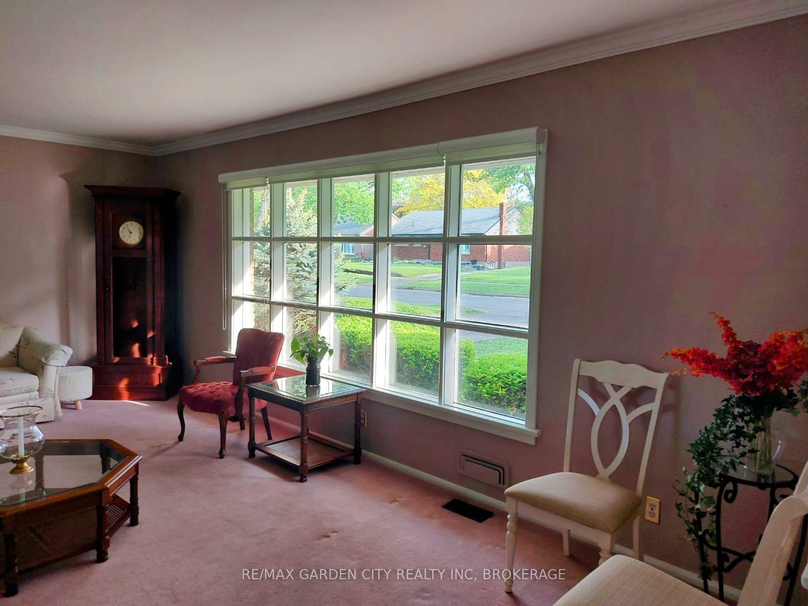Photo 6 of 5 Parkview Crescent, Welland, Prince Charles — HOMEH