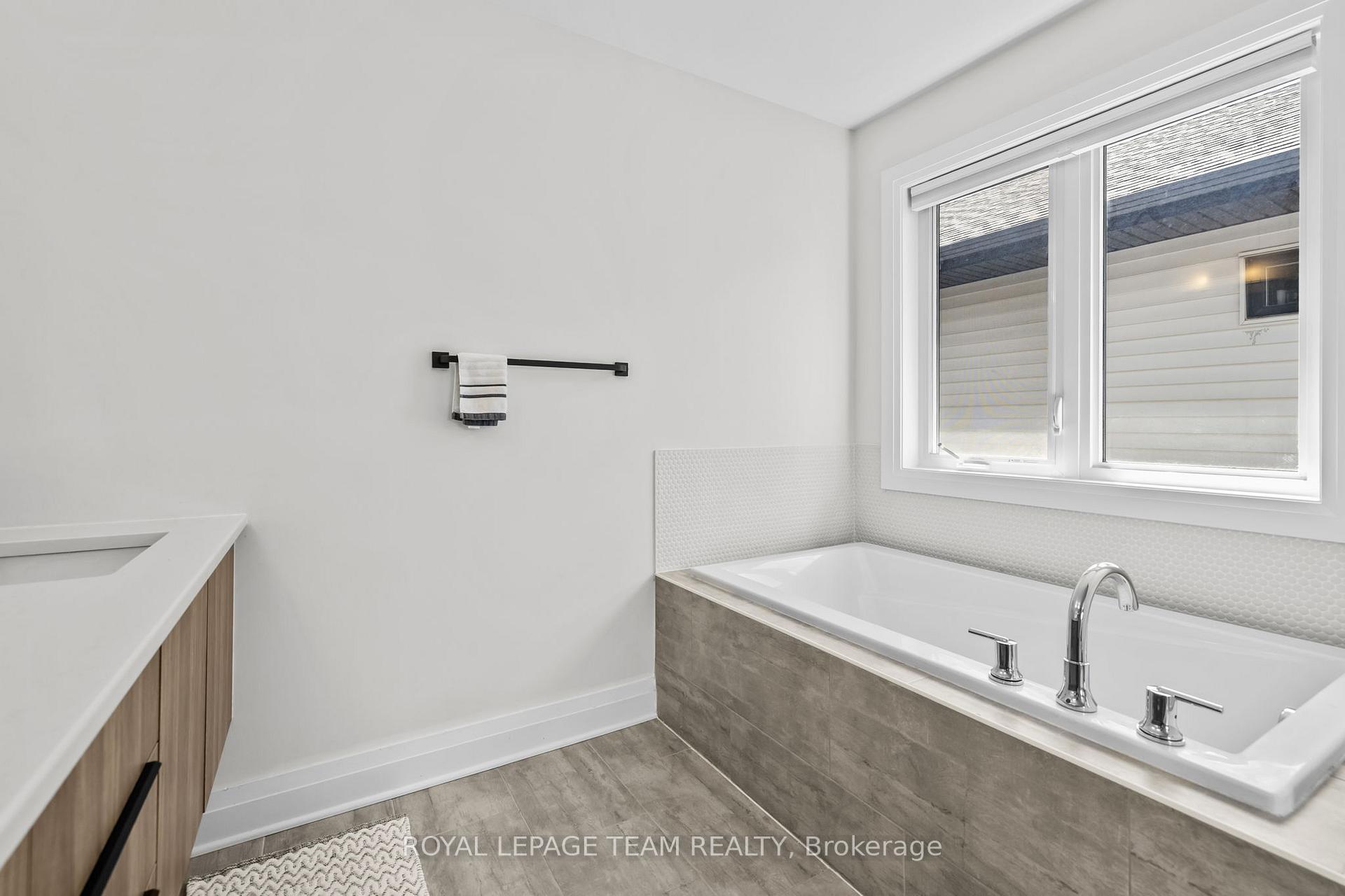 Photo 21 of 642 Miikana Road, Ottawa, Blossom Park/Kemp Park/Findlay Creek — HOMEH