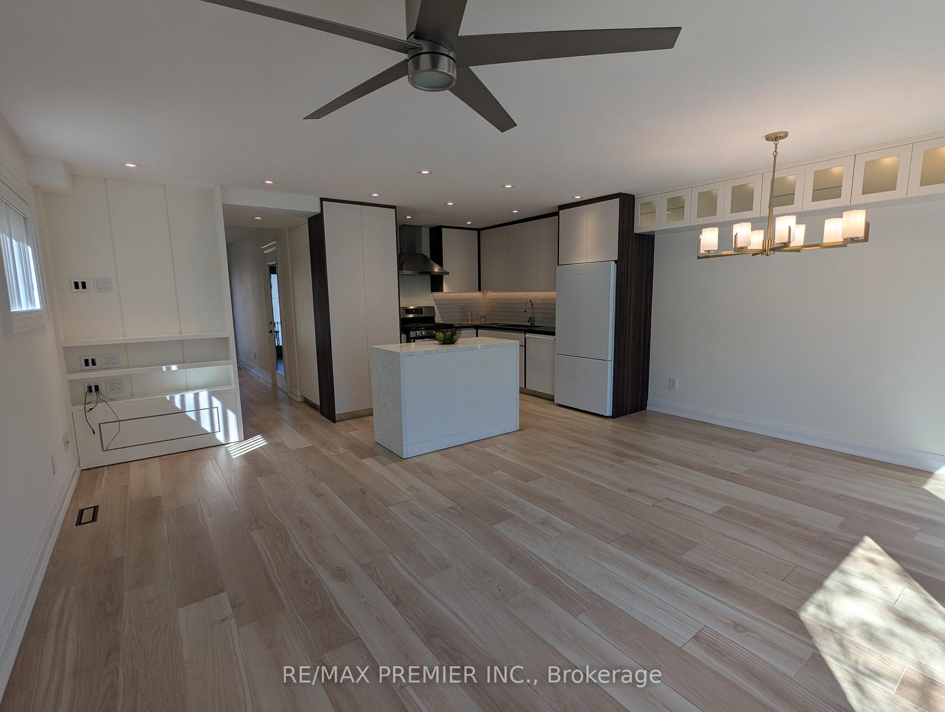 Photo 7 of 226 Kelso Crescent, Vaughan, Maple — HOMEH