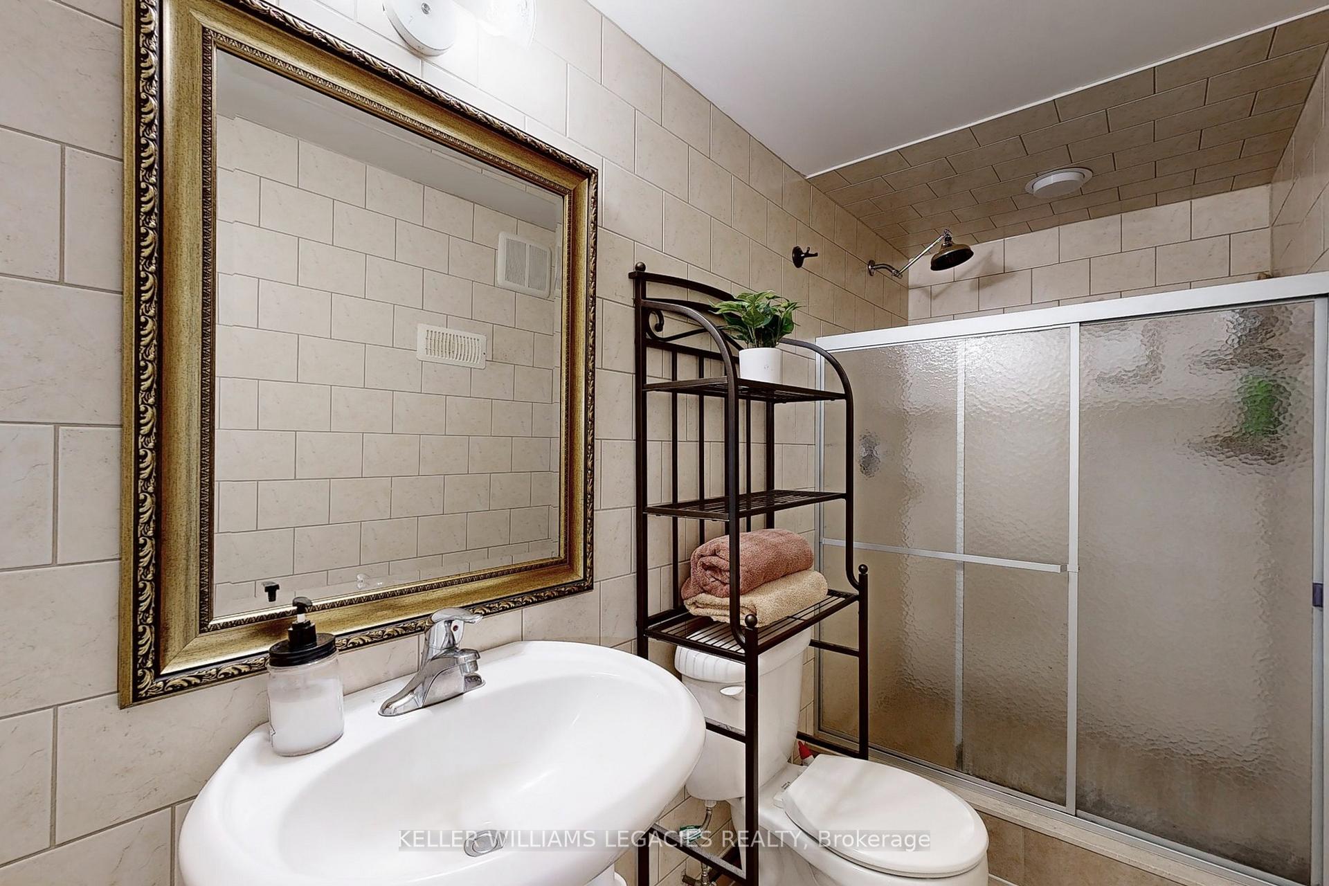 Photo 27 of 304 Maria Antonia Road, Vaughan, Vellore Village — HOMEH