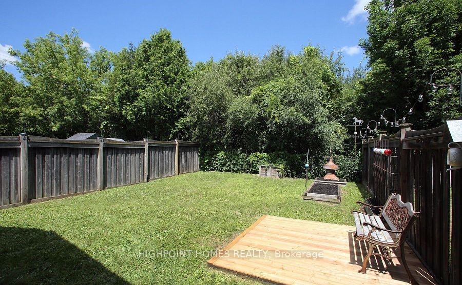 Photo 11 of 50 Beachgrove Crescent, Whitby, Taunton North — HOMEH