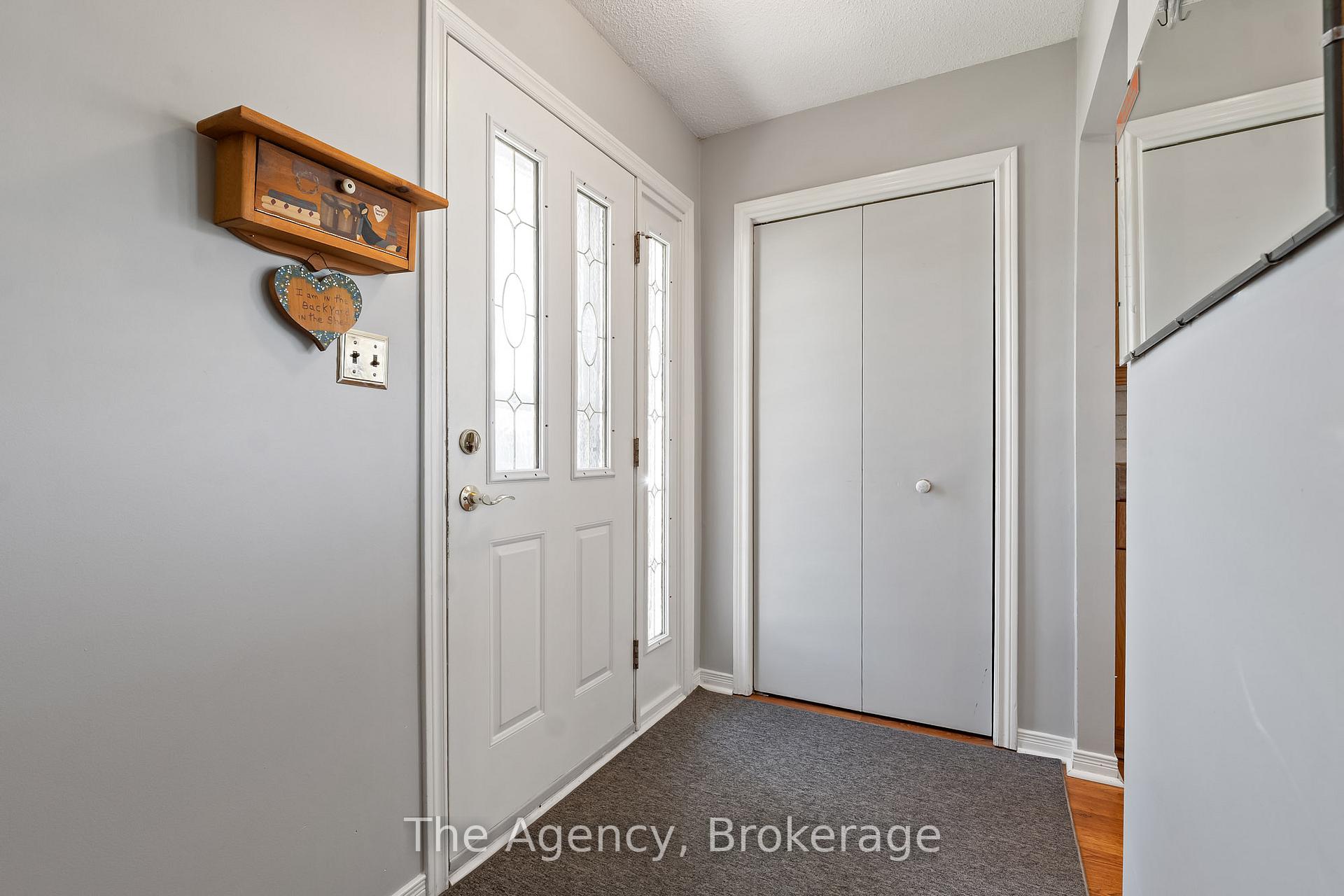 Photo 3 of 19 Fairlawn Crescent, Welland, Prince Charles — HOMEH