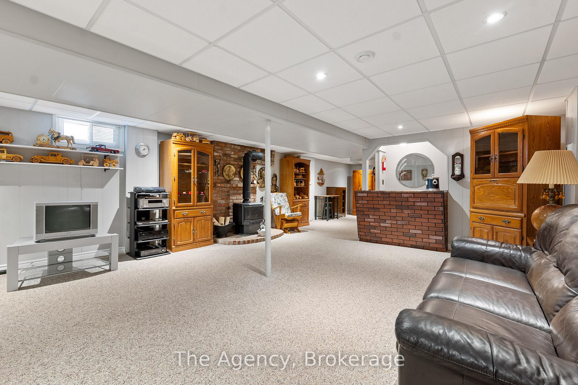 Photo 19 of 19 Fairlawn Crescent, Welland, Prince Charles — HOMEH