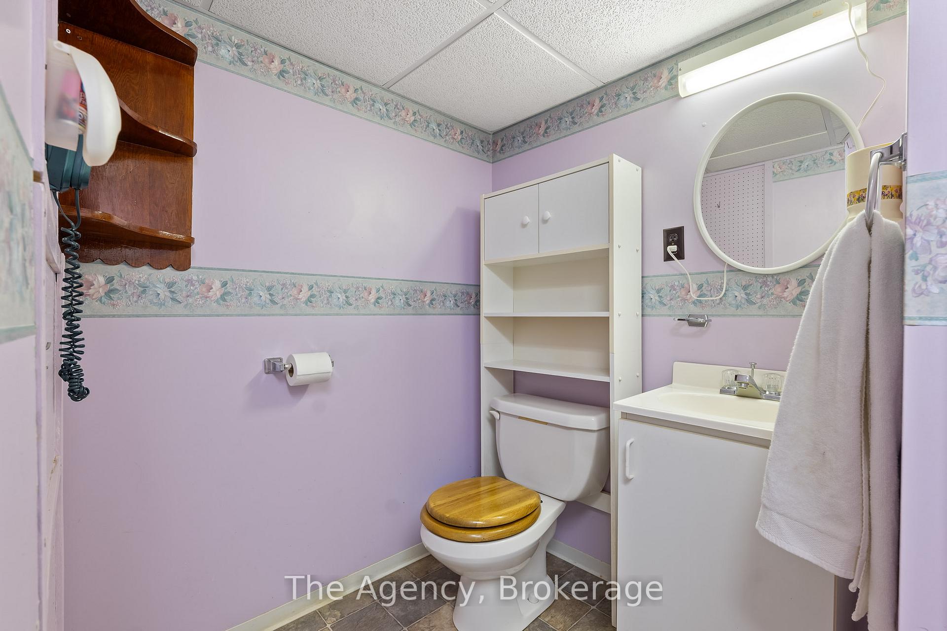 Photo 25 of 19 Fairlawn Crescent, Welland, Prince Charles — HOMEH