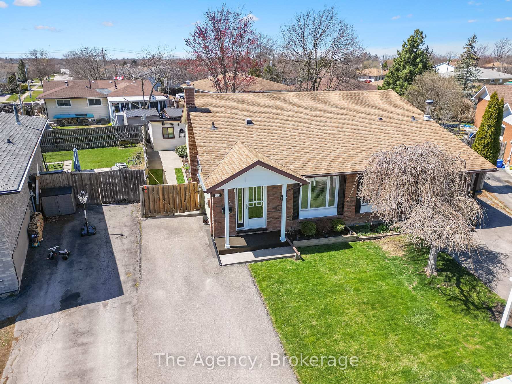 Photo 29 of 19 Fairlawn Crescent, Welland, Prince Charles — HOMEH